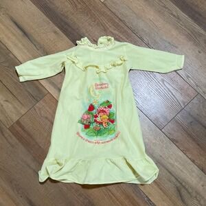 Vintage 1980 Strawberry Shortcake Nightgown Yellow Ruffle Sleep Dress Kids